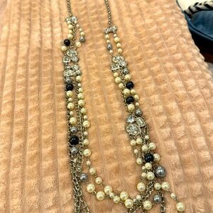 NEW STUNNING WHBM SILVER/PEARL/FAUX DIAMOND LONG NECKLACE